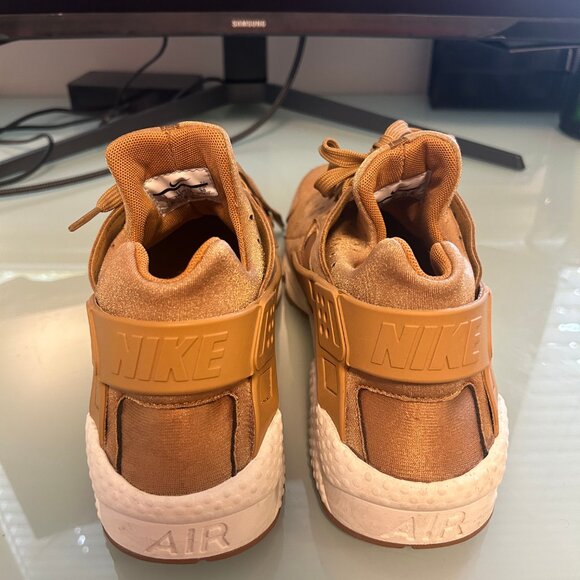 Beige Nike Huarache size 12 - Picture 3 of 6